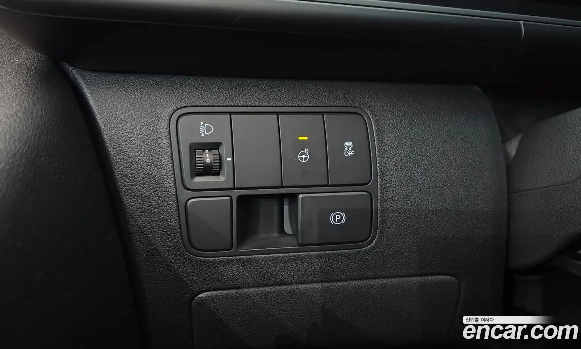 Hyundai Staria 2023 3.5 автомат (гидро), фото 23