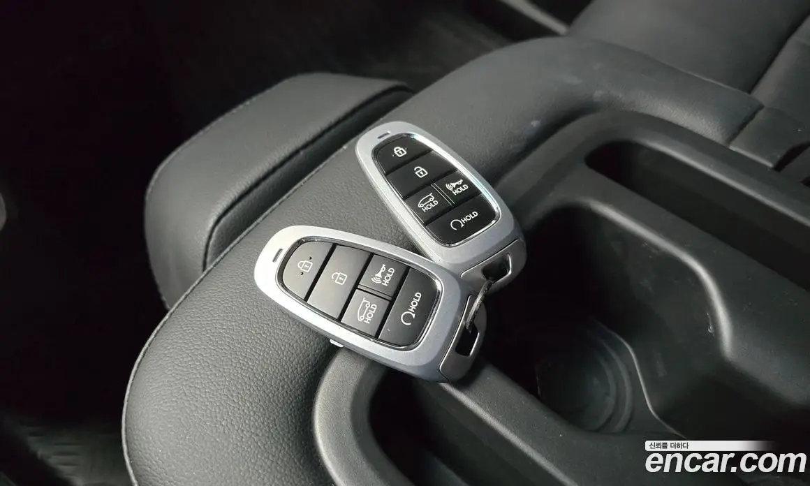 Hyundai Staria 2023 3.5 автомат (гидро), фото 25