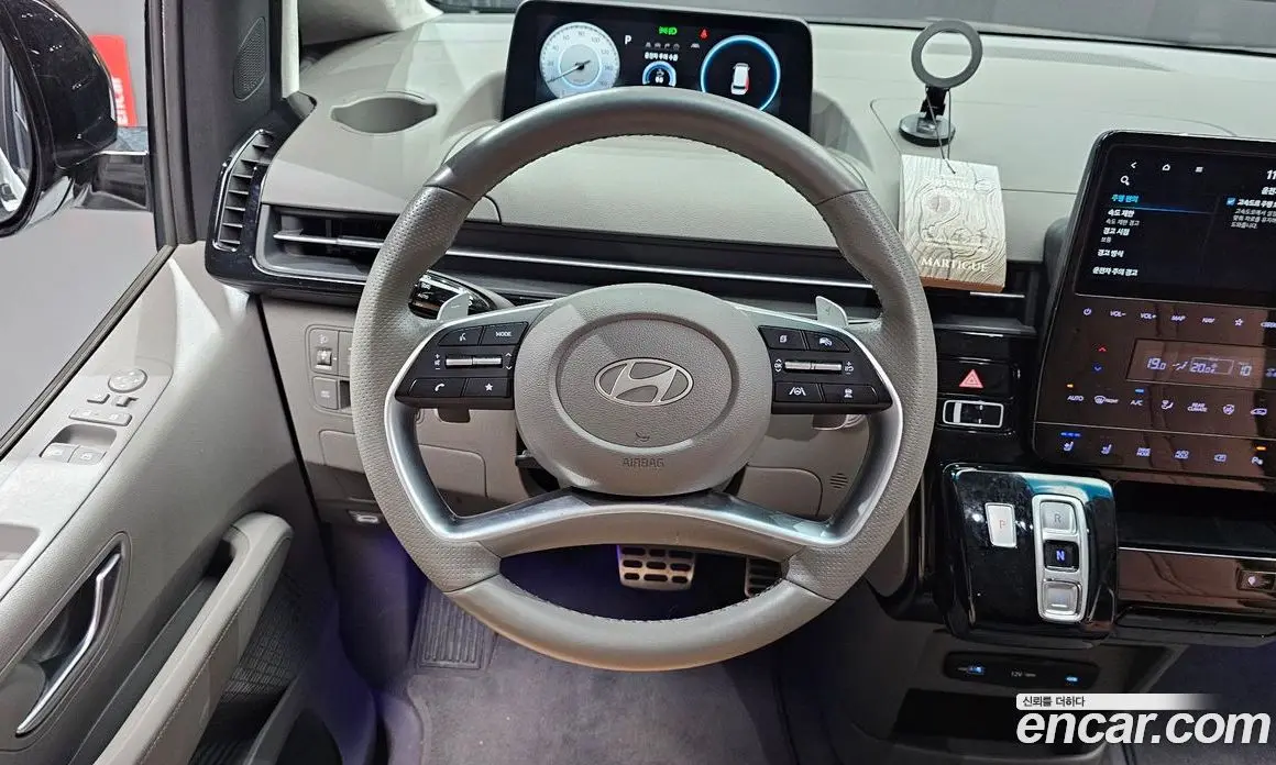 Hyundai Staria 2024 2.2 автомат (гидро), фото 12