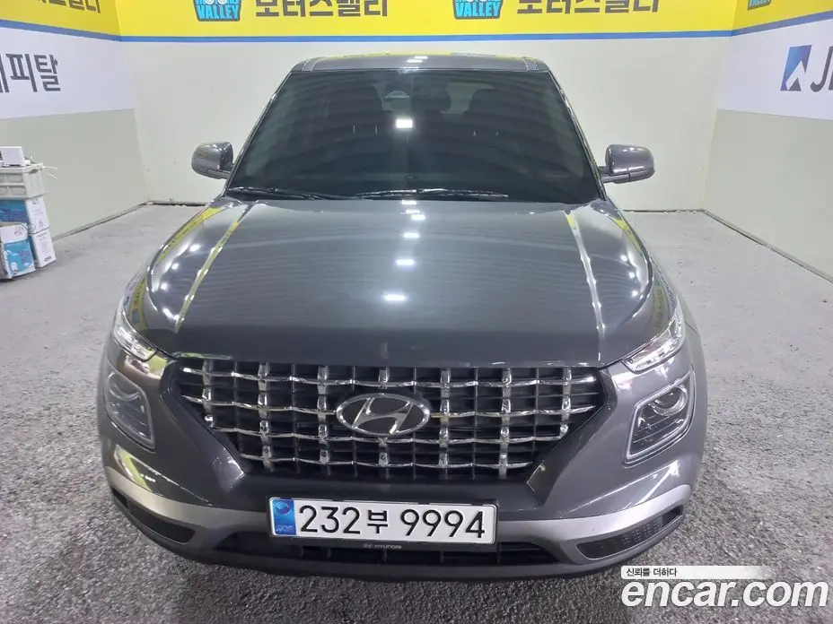 Hyundai Venue 2023 1.6 автомат (гидро), фото 3