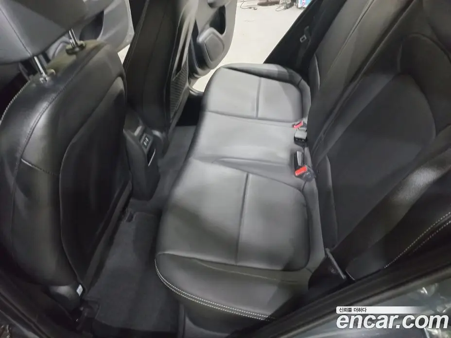 Hyundai Venue 2023 1.6 автомат (гидро), фото 10