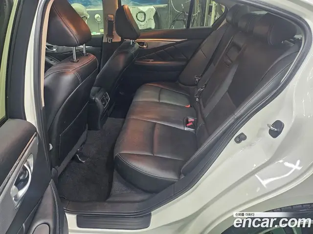 Infiniti Q50 2016 2.1 автомат (гидро), миниатюра 9