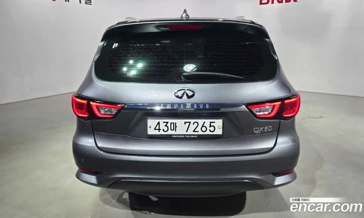 Infiniti QX60 2017 3.5 автомат (гидро), фото 4