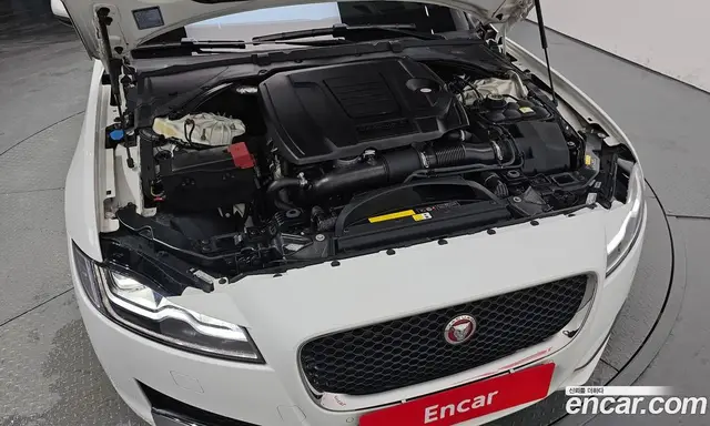 Jaguar XF 2018 2.0 автомат (гидро), миниатюра 6