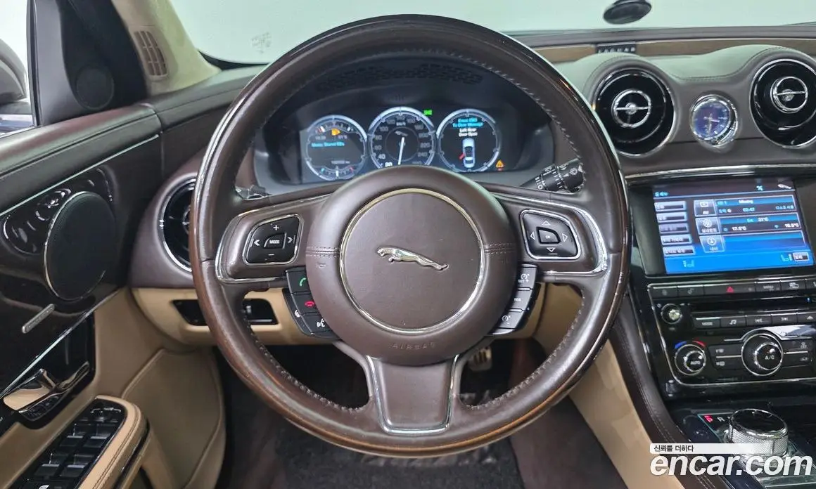 Jaguar XJ 2011 5.0 автомат (гидро), фото 12