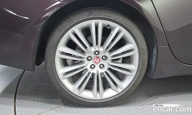 Jaguar XJ 2011 5.0 автомат (гидро), миниатюра 5