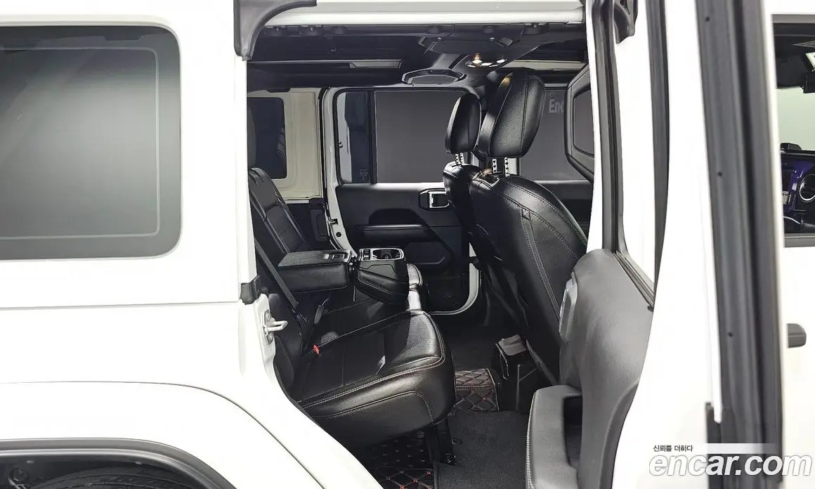 Jeep Wrangler 2021 2.0 автомат (гидро), фото 17