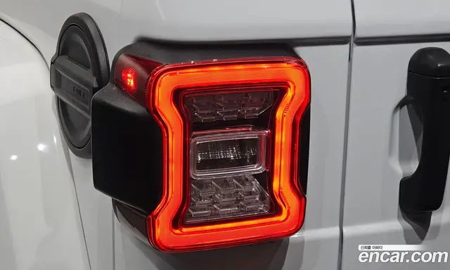 Jeep Wrangler 2021 2.0 автомат (гидро), миниатюра 9