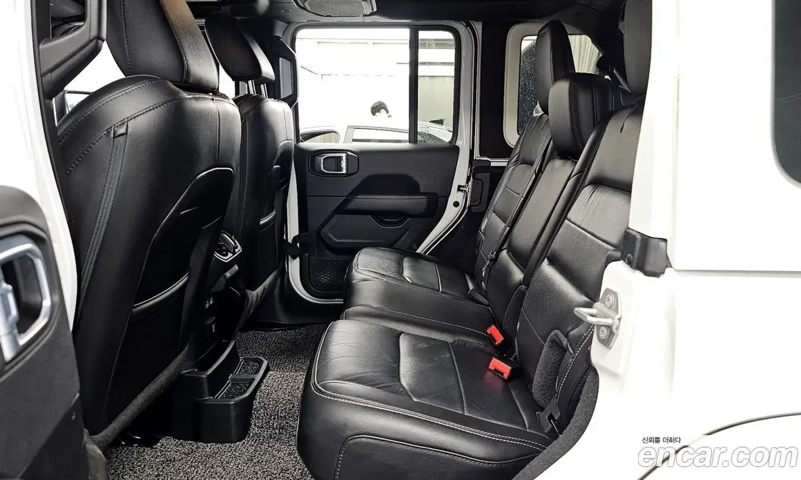 Jeep Wrangler 2021 2.0 автомат (гидро), фото 16