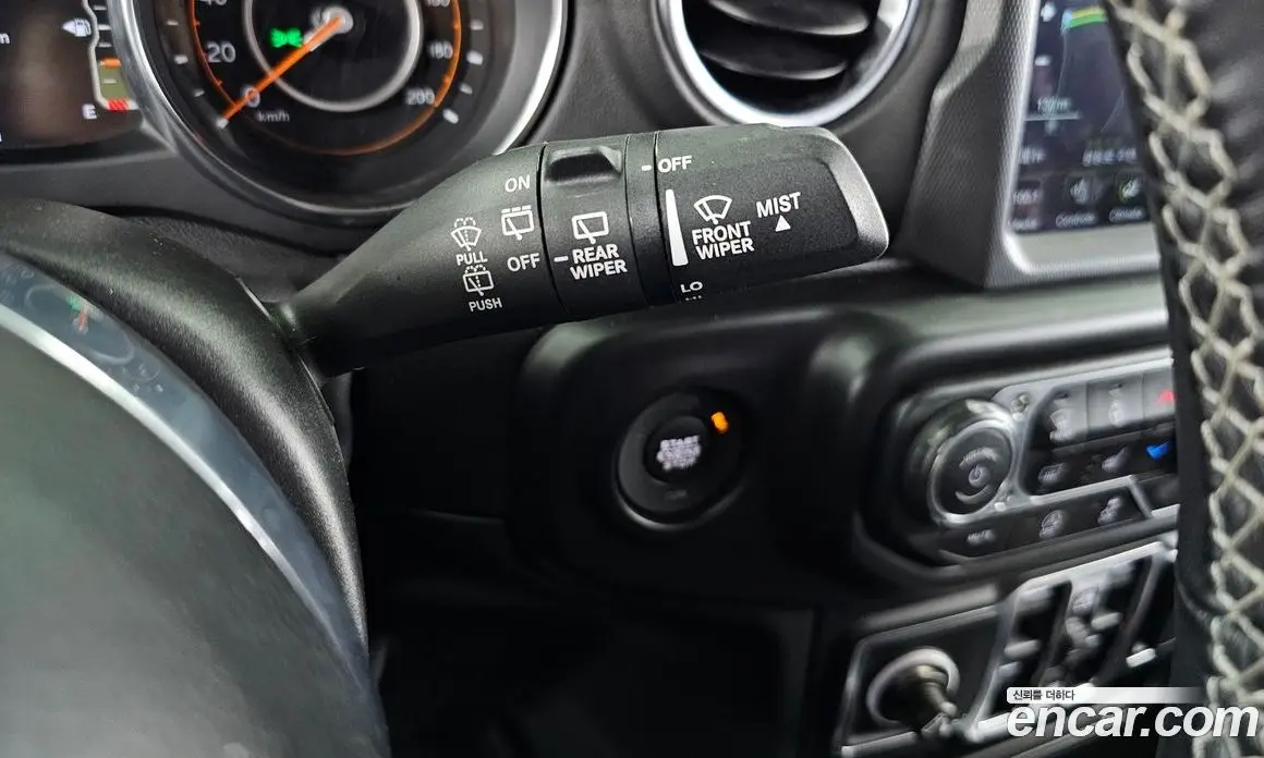 Jeep Wrangler 2021 2.0 автомат (гидро), фото 27