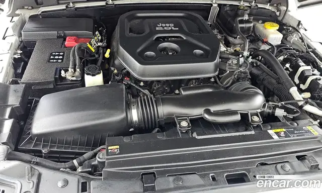 Jeep Wrangler 2021 2.0 автомат (гидро), миниатюра 6