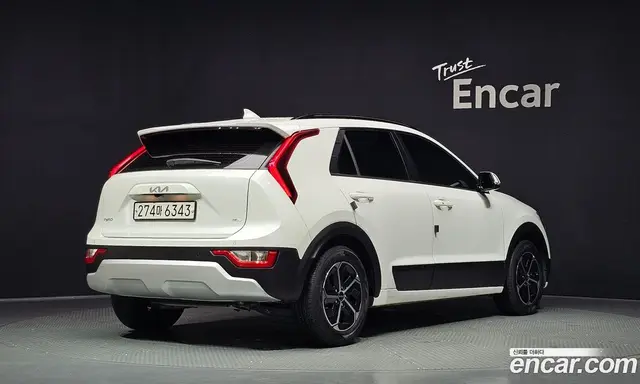Kia Niro 2022 1.6 автомат (гидро), миниатюра 2