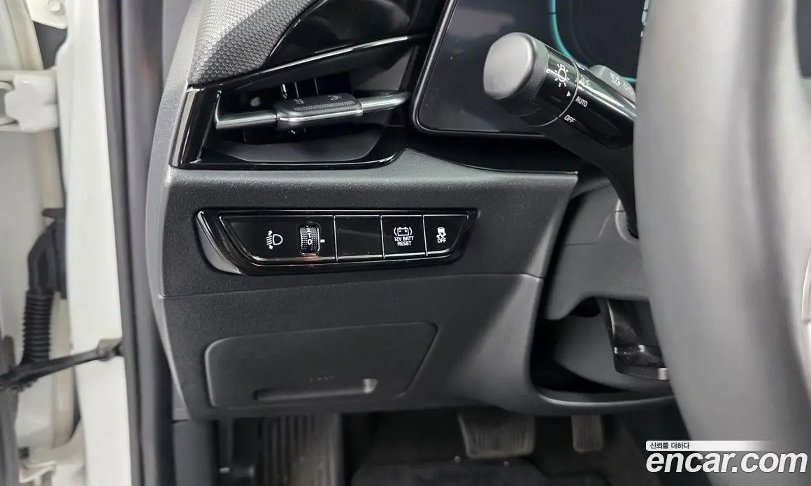 Kia Niro 2022 1.6 автомат (гидро), фото 16