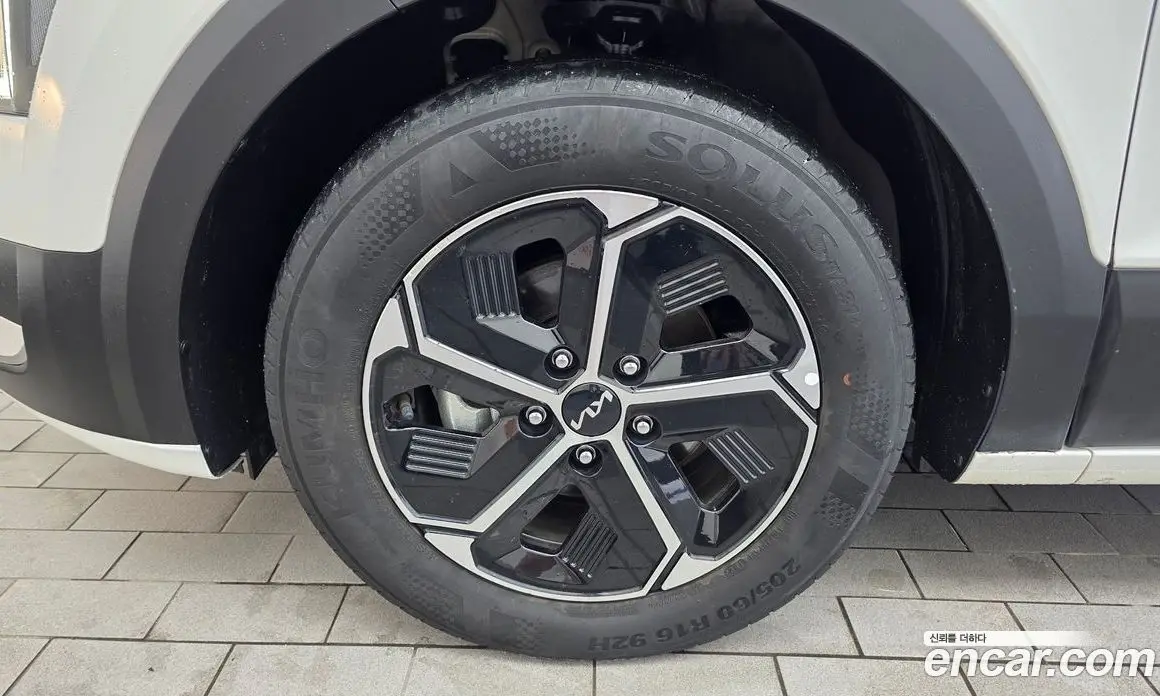 Kia Niro 2022 1.6 автомат (гидро), фото 5
