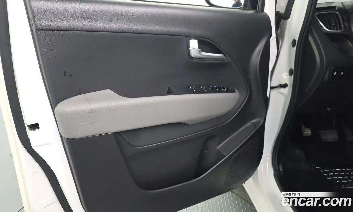 Kia Ray 2020 1.0 автомат (гидро), фото 14