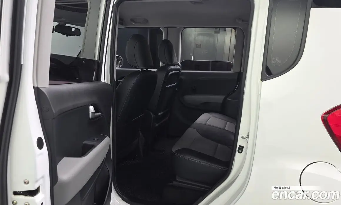 Kia Ray 2020 1.0 автомат (гидро), фото 16