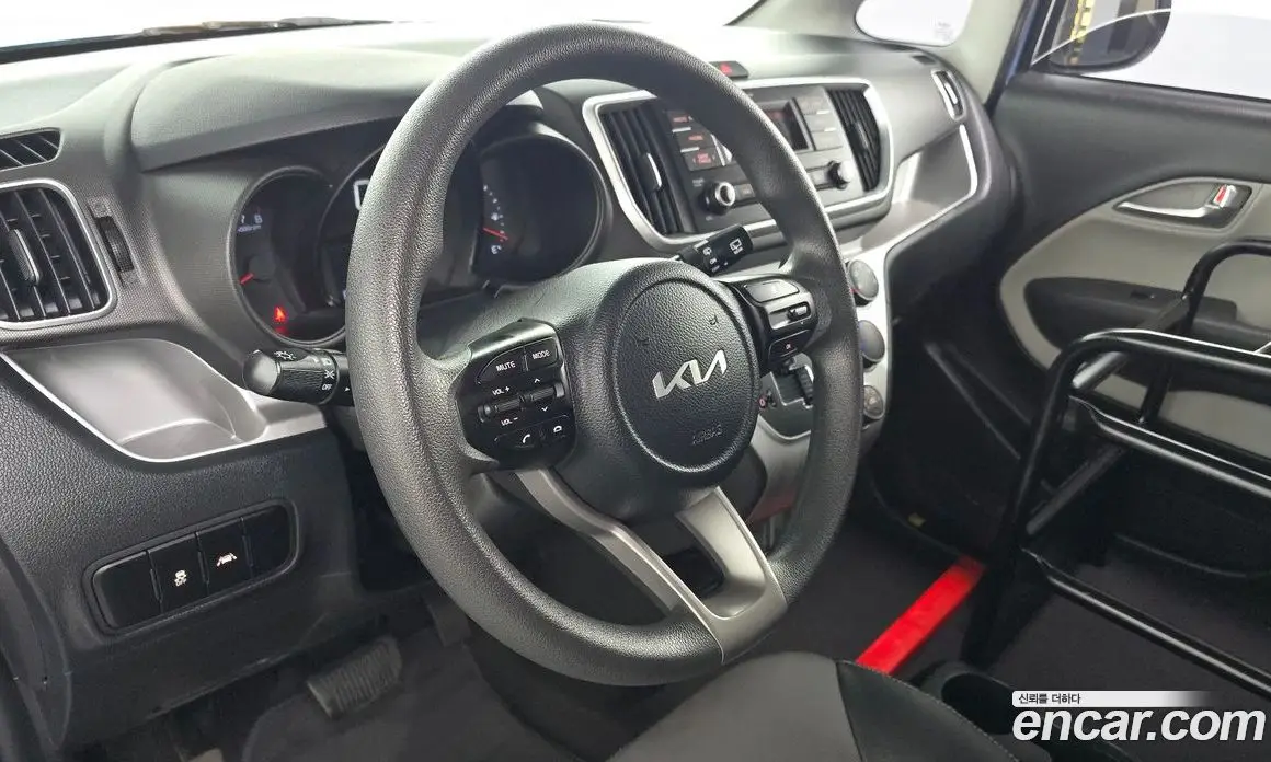 Kia Ray 2022 1.0 автомат (гидро), фото 13