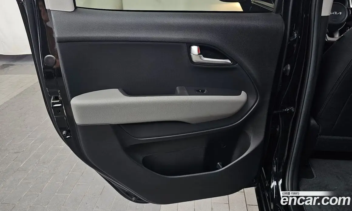 Kia Ray 2022 1.0 автомат (гидро), фото 15