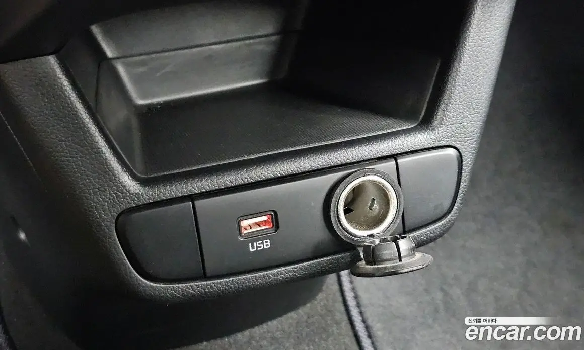 Kia Ray 2022 1.0 автомат (гидро), фото 30