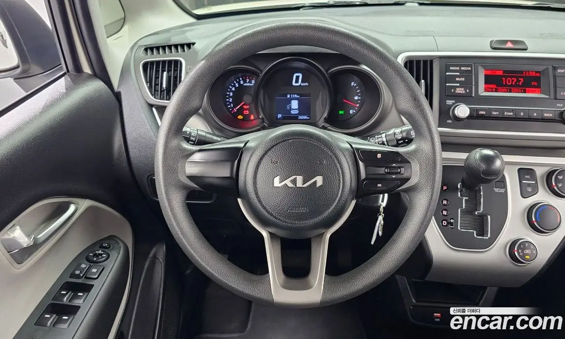 Kia Ray 2022 1.0 автомат (гидро), фото 13