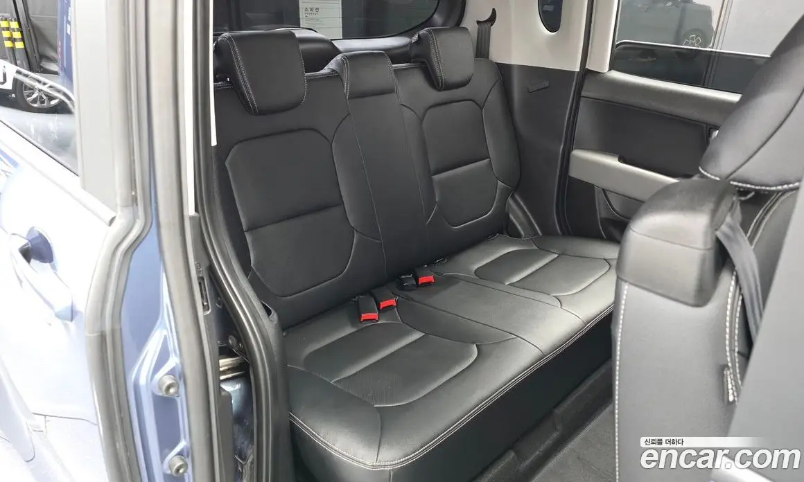 Kia Ray 2024 1.0 автомат (гидро), фото 18