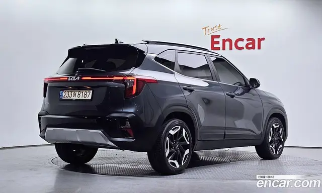 Kia Seltos 2023 1.6 автомат (гидро), миниатюра 2