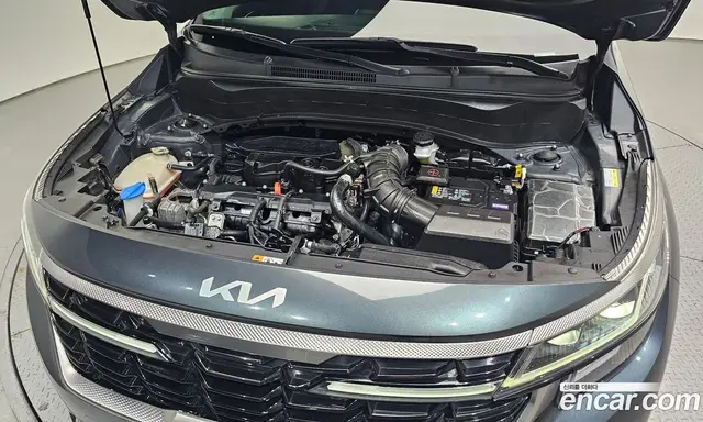 Kia Seltos 2023 1.6 автомат (гидро), миниатюра 6