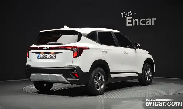 Kia Seltos 2024 1.6 автомат (гидро), миниатюра 2