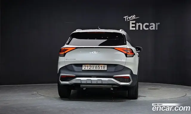 Kia Sportage 2023 1.6 автомат (гидро), миниатюра 4