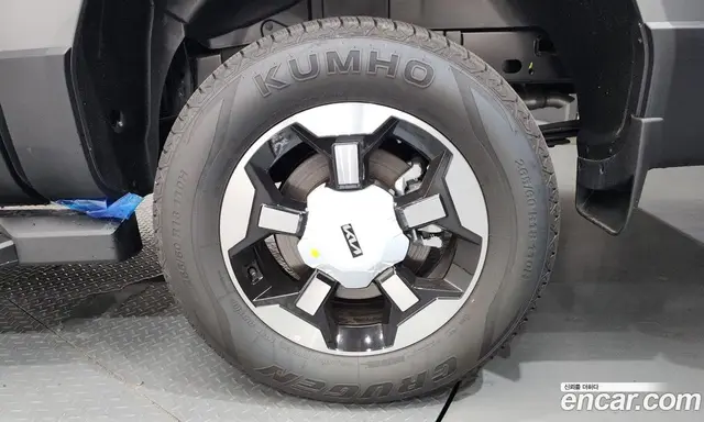 Kia Tasman 2026 2.5 автомат (гидро), миниатюра 7