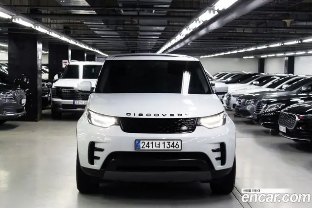 Land Rover Discovery 2018 2.0 автомат (гидро), миниатюра 2