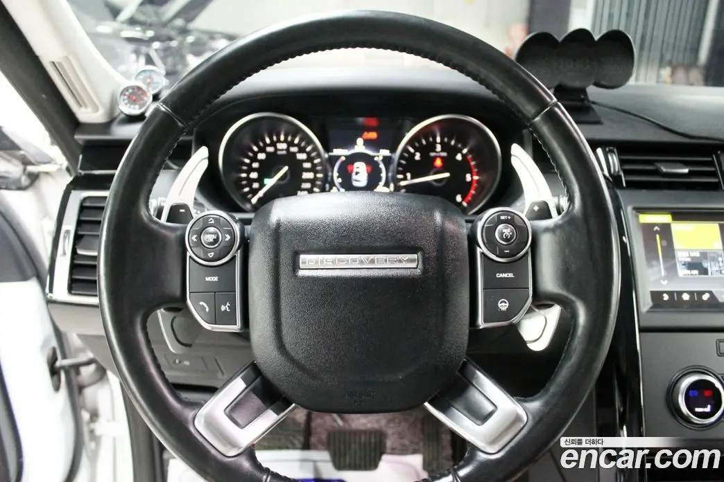 Land Rover Discovery 2018 2.0 автомат (гидро), фото 12