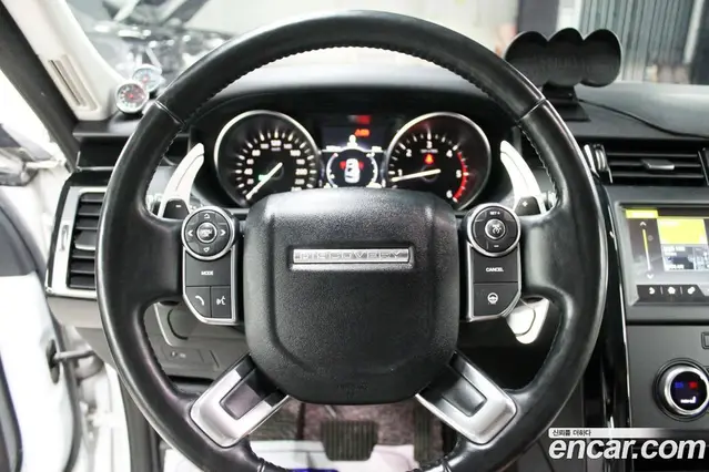 Land Rover Discovery 2018 2.0 автомат (гидро), миниатюра 12