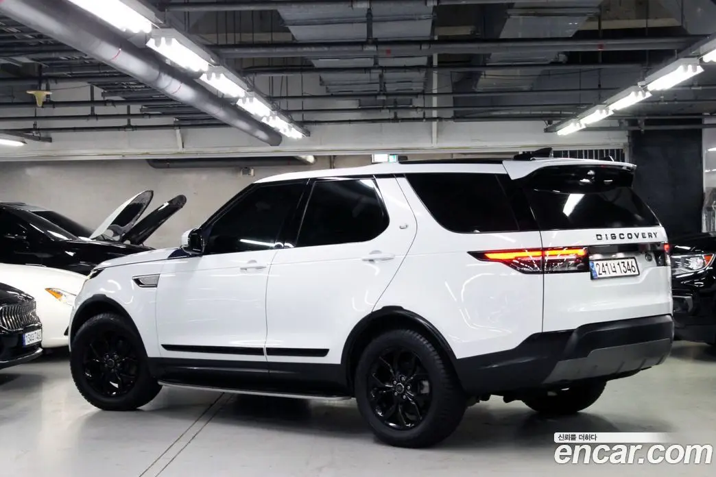 Land Rover Discovery 2018 2.0 автомат (гидро), фото 4