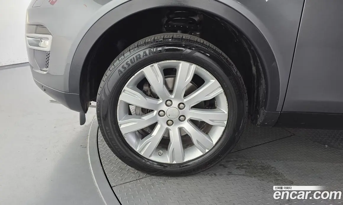 Land Rover Discovery Sport 2015 2.2 автомат (гидро), фото 5