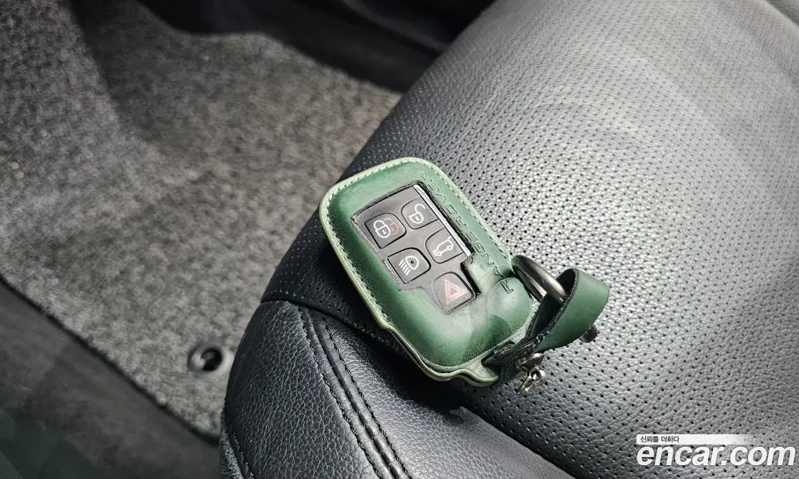 Land Rover Discovery Sport 2017 2.0 автомат (гидро), фото 14