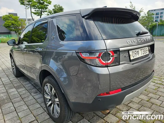Land Rover Discovery Sport 2018 2.0 автомат (гидро), миниатюра 7