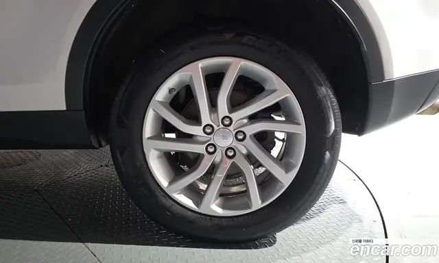 Land Rover Discovery Sport 2019 2.0 автомат (гидро), миниатюра 6