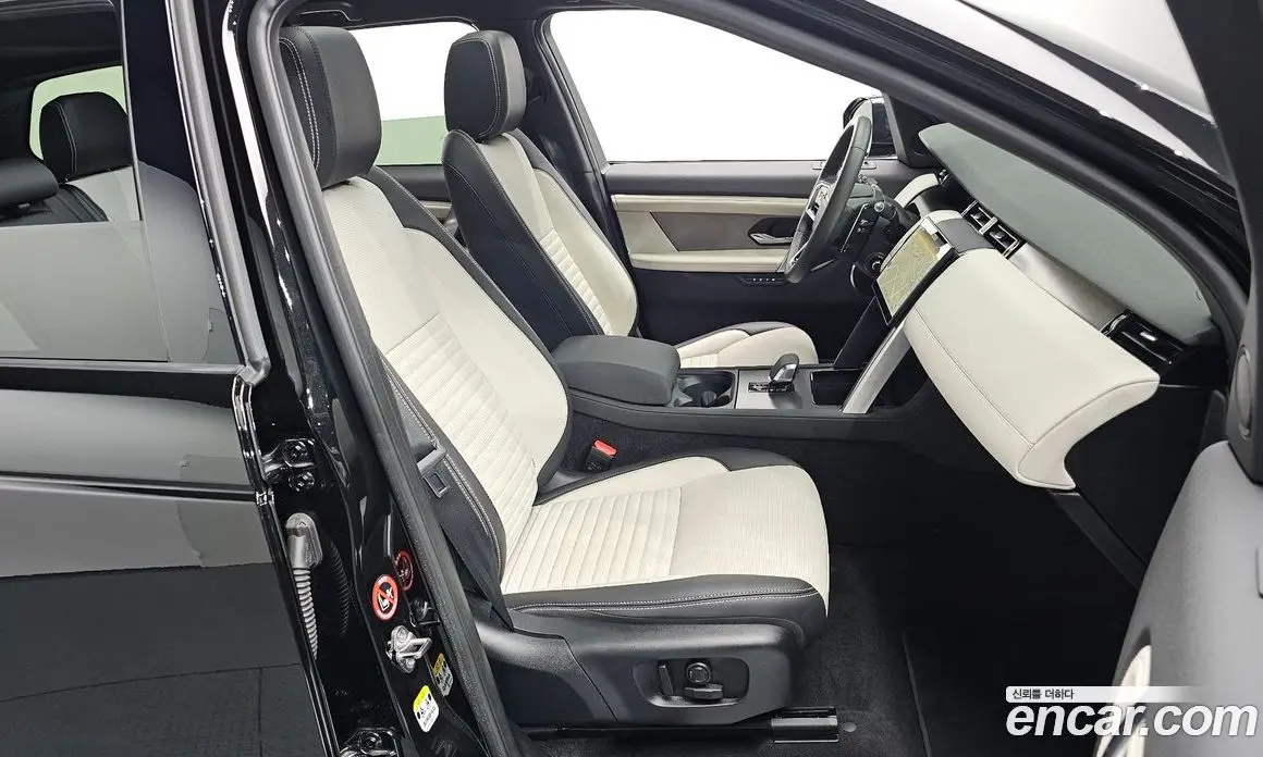 Land Rover Discovery Sport 2024 2.0 автомат (гидро), фото 16