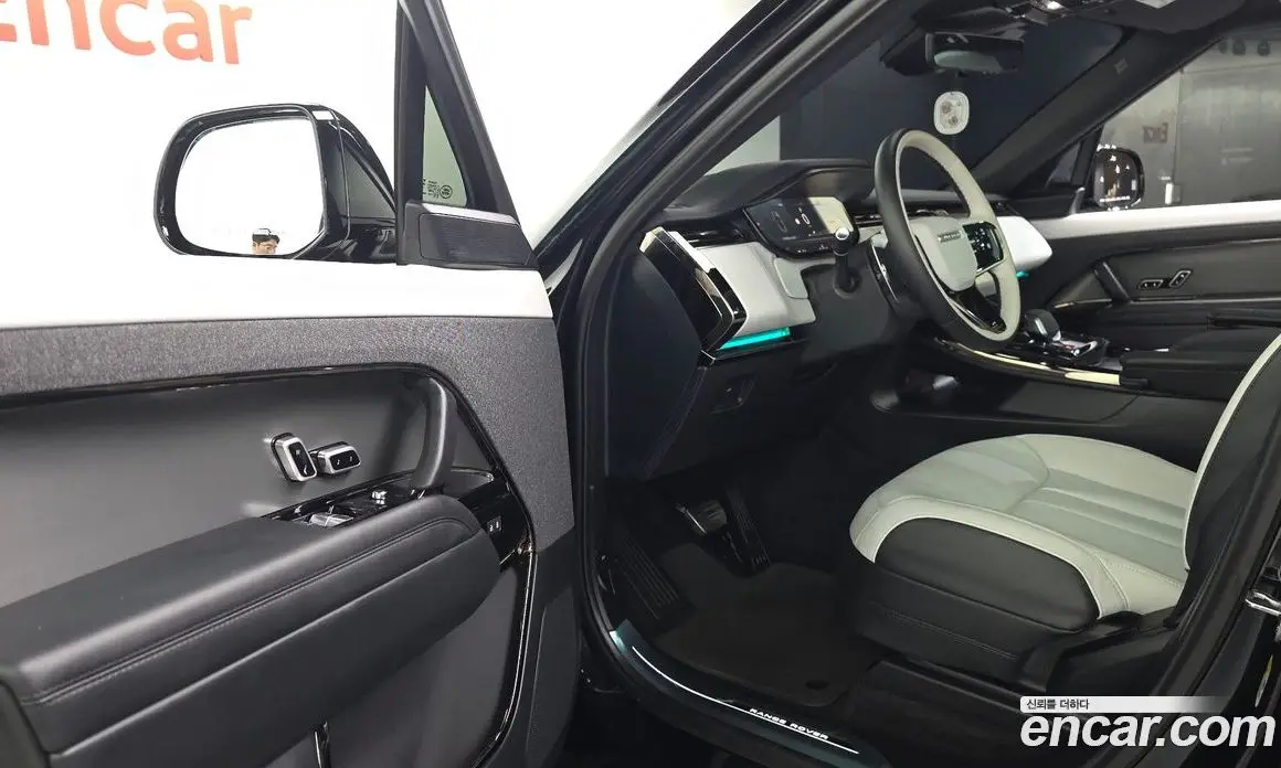 Land Rover Range Rover Sport 2025 3.0 автомат (гидро), фото 12