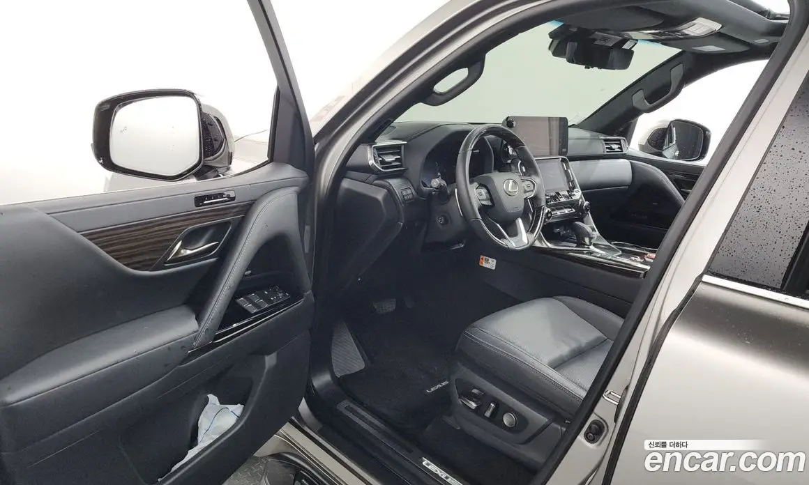 Lexus LX 2025 3.4 автомат (гидро), фото 13