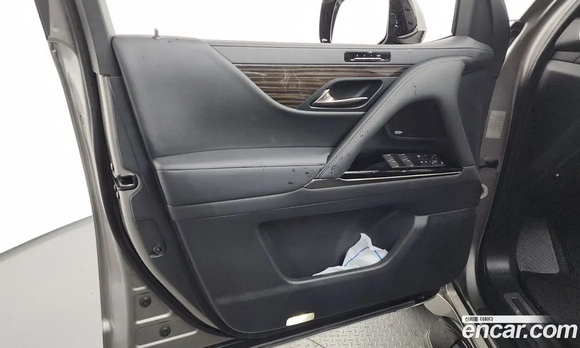 Lexus LX 2025 3.4 автомат (гидро), фото 14