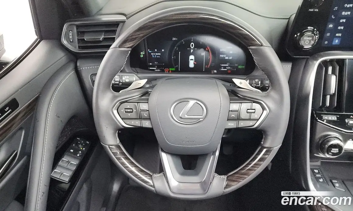 Lexus LX 2025 3.4 автомат (гидро), фото 20