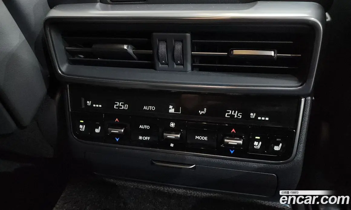 Lexus LX 2025 3.4 автомат (гидро), фото 36