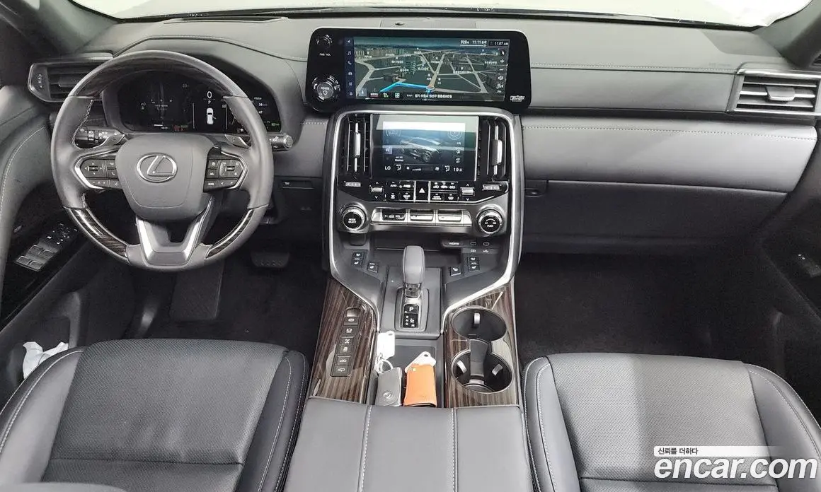 Lexus LX 2025 3.4 автомат (гидро), фото 10