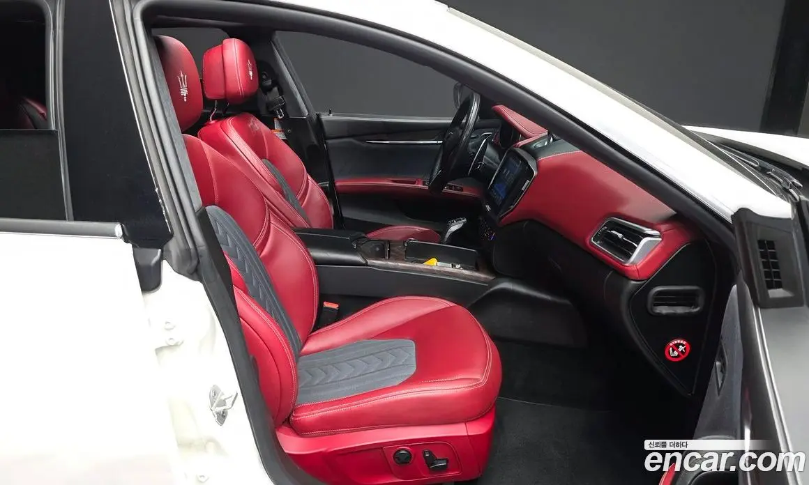 Maserati Ghibli 2021 3.0 автомат (гидро), фото 11