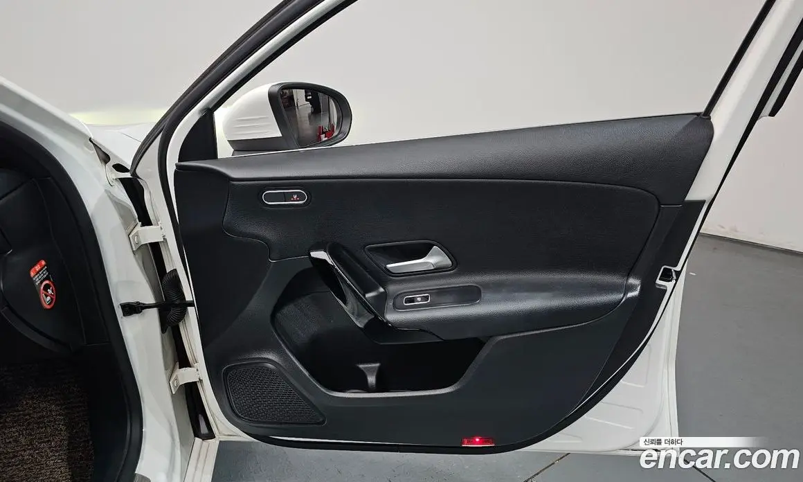 Mercedes-Benz A-Class 2020 2.0 автомат (гидро), фото 13