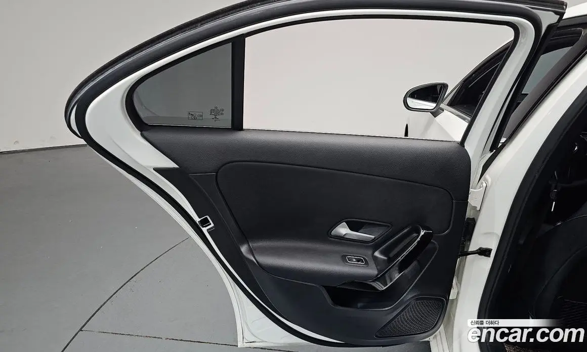Mercedes-Benz A-Class 2020 2.0 автомат (гидро), фото 14