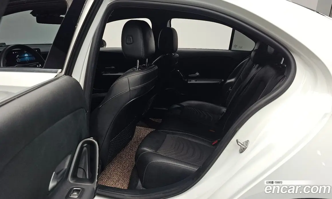 Mercedes-Benz A-Class 2020 2.0 автомат (гидро), фото 16