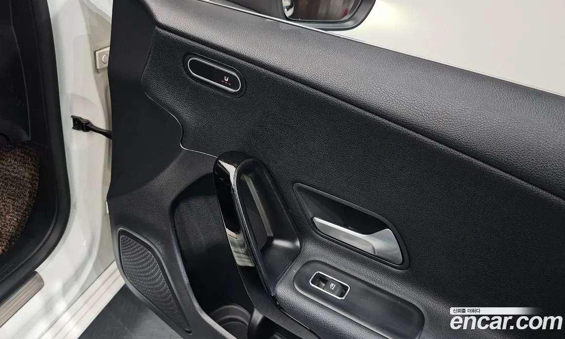 Mercedes-Benz A-Class 2020 2.0 автомат (гидро), фото 24